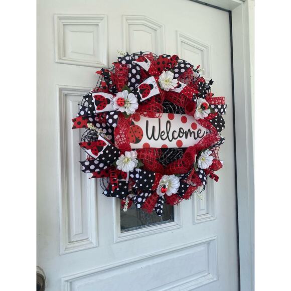 Ladybug Welcome Wreath – Handmade Red & Black Deco Mesh Door Decor with Florals - Picture 7 of 9